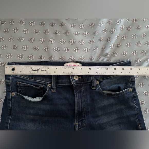 Lucky Brand Sweet Mid Rise boot cut Blue Jeans - Picture 7 of 9